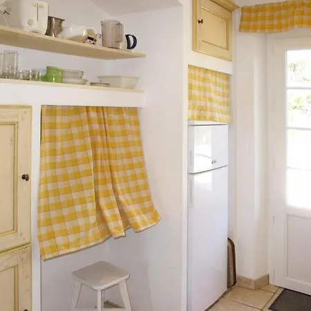Sleeps 8 Pool Air Con Wifi Holiday home *