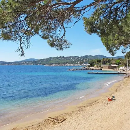 Sleeps 8 Pool Air Con Wifi *